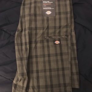 Dickies plaid shorts new w/tags